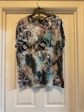 Fashion Bug Multicolor Animal-Print Short Sleeve Tee with Teal Accents